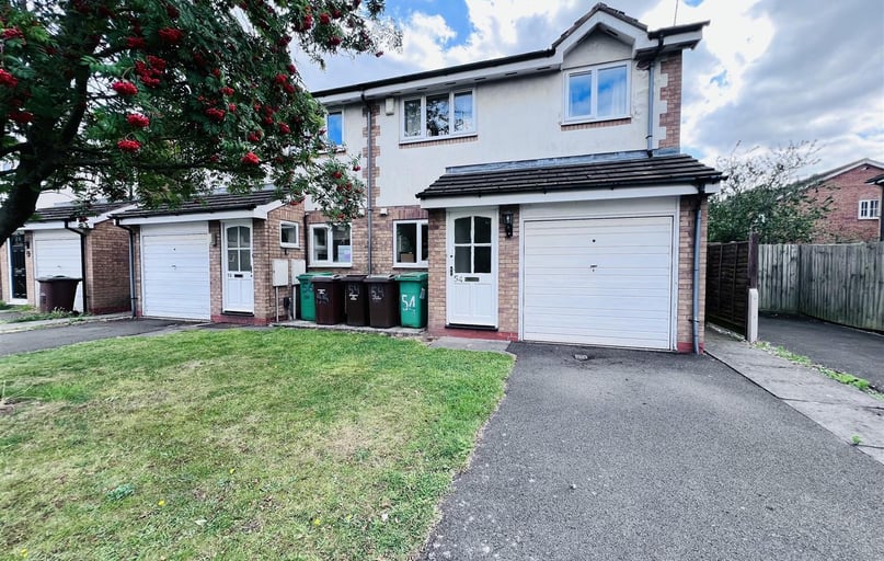 Heron Drive, Lenton, Nottingham - Image 1